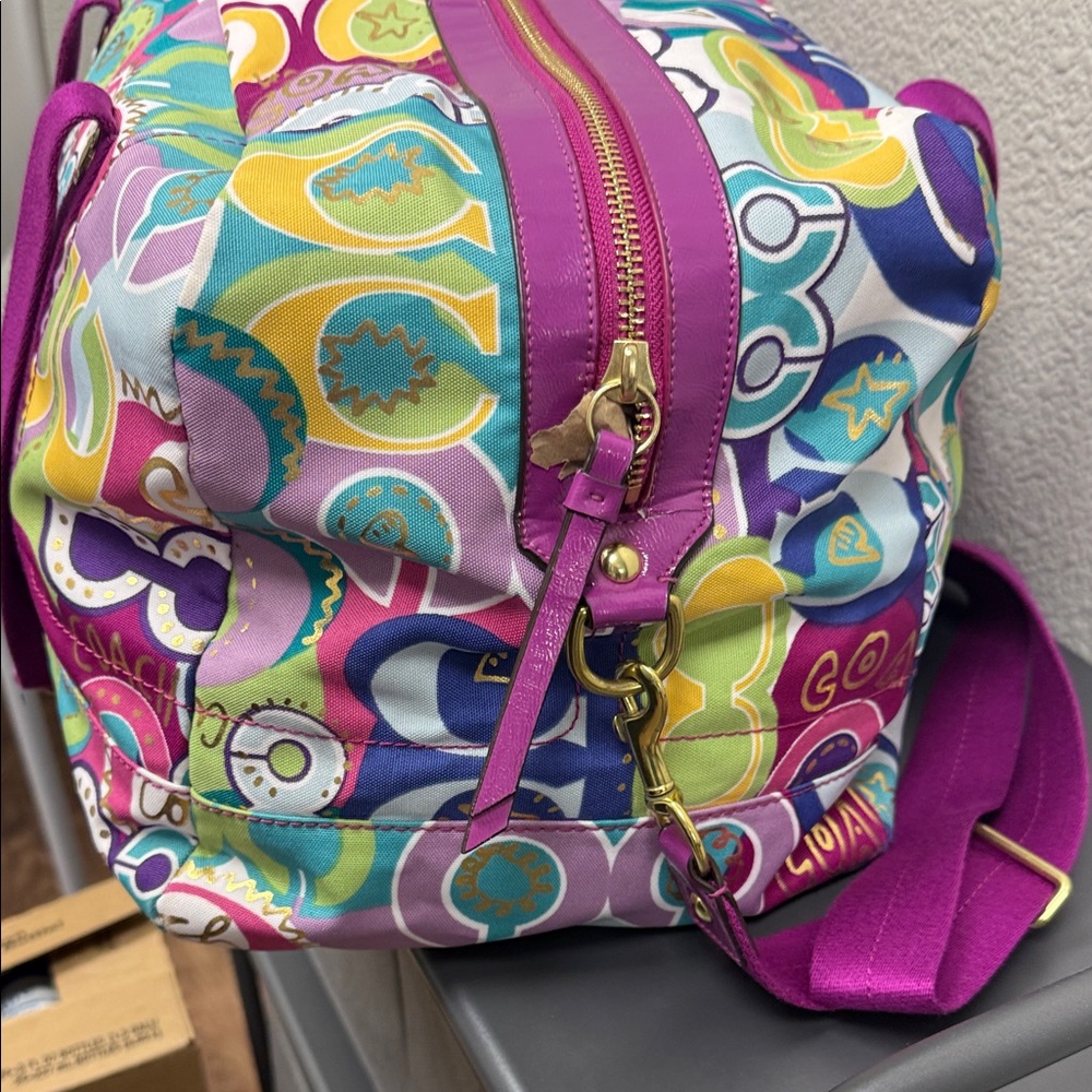 Rare Coach Poppy Graffiti  Duffel with Purple Straps and Luggage Tag- EUC - Picture 10 of 16